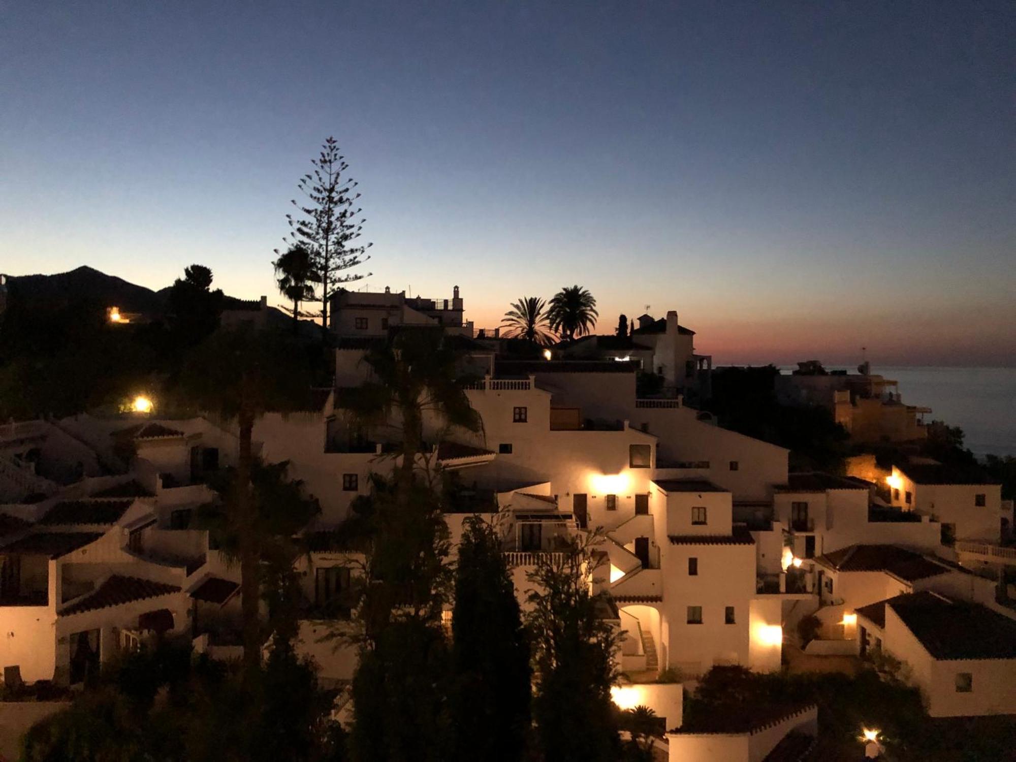 Апартаменты Nerja With View Экстерьер фото